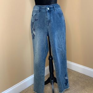 Soft Surroundings jeans distressed pant legs embroidered floral design size 8